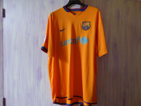 Jersey Bar�a Nike orange fluo
55.5 Pernes-les-Fontaines (84)