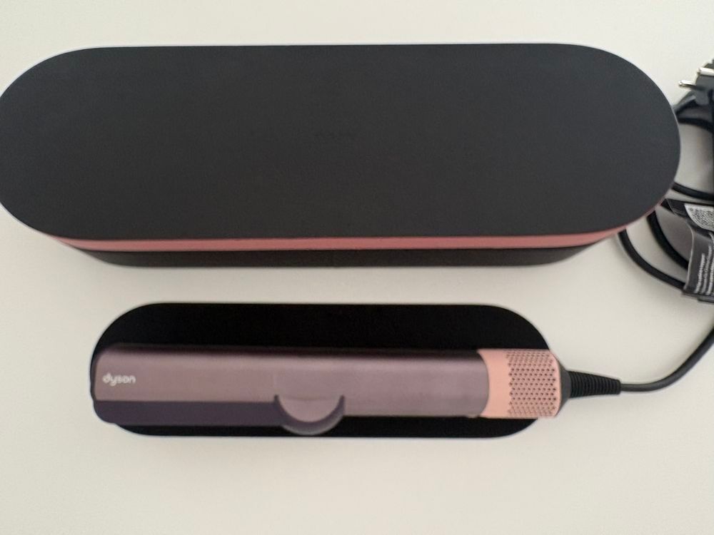 Lisseur Dyson Airstrait Electrom�nager
