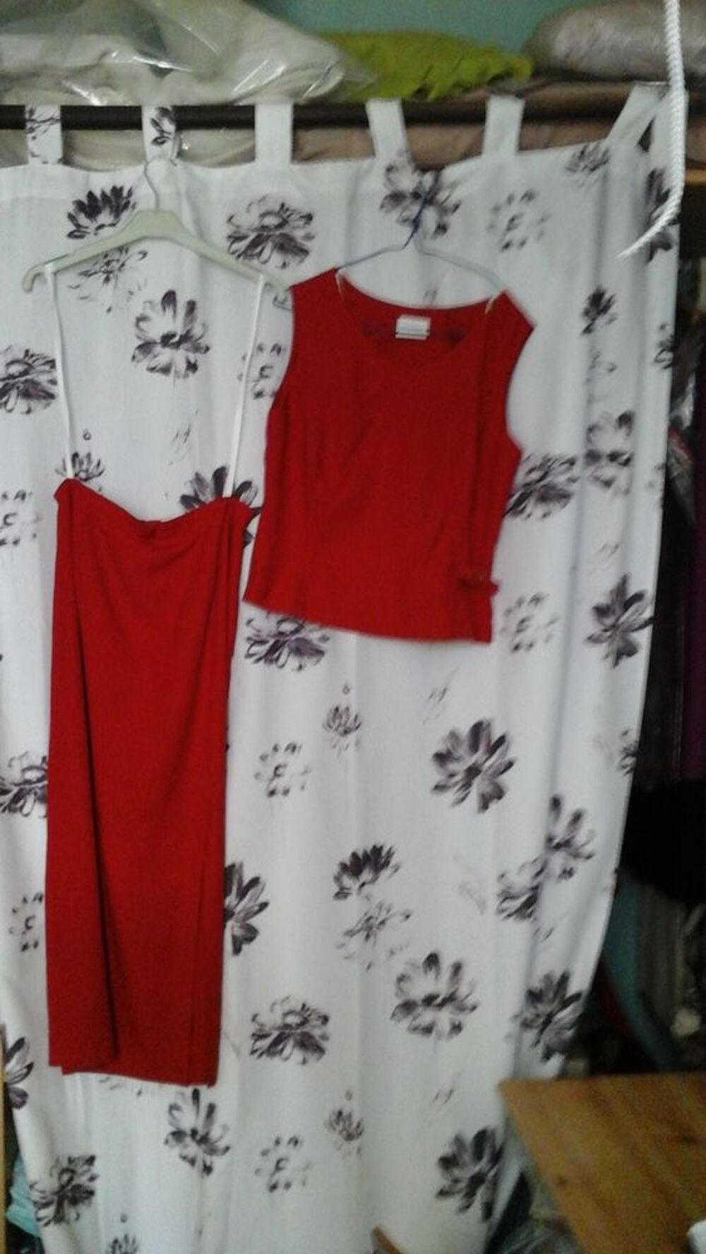 jupe avec haut Vêtements
