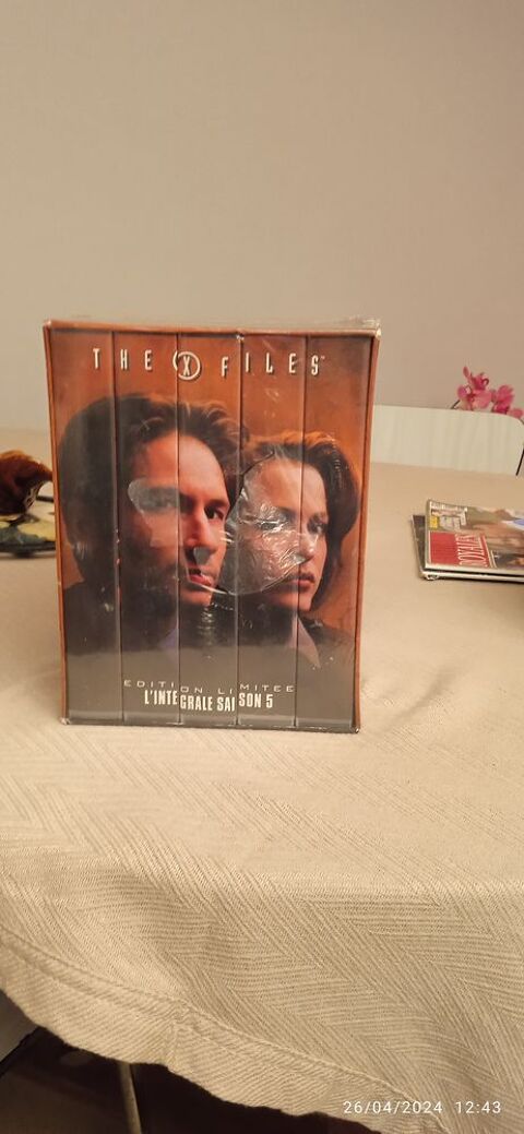 coffret dvd x files 40 Saint-Fiacre (77)