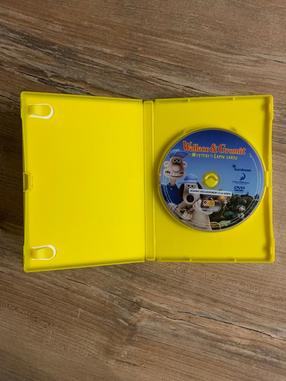 DVD &acute;&acute; Wallace et gromit le myst&egrave;re du lapin garou &acute;&acute; DVD et blu-ray