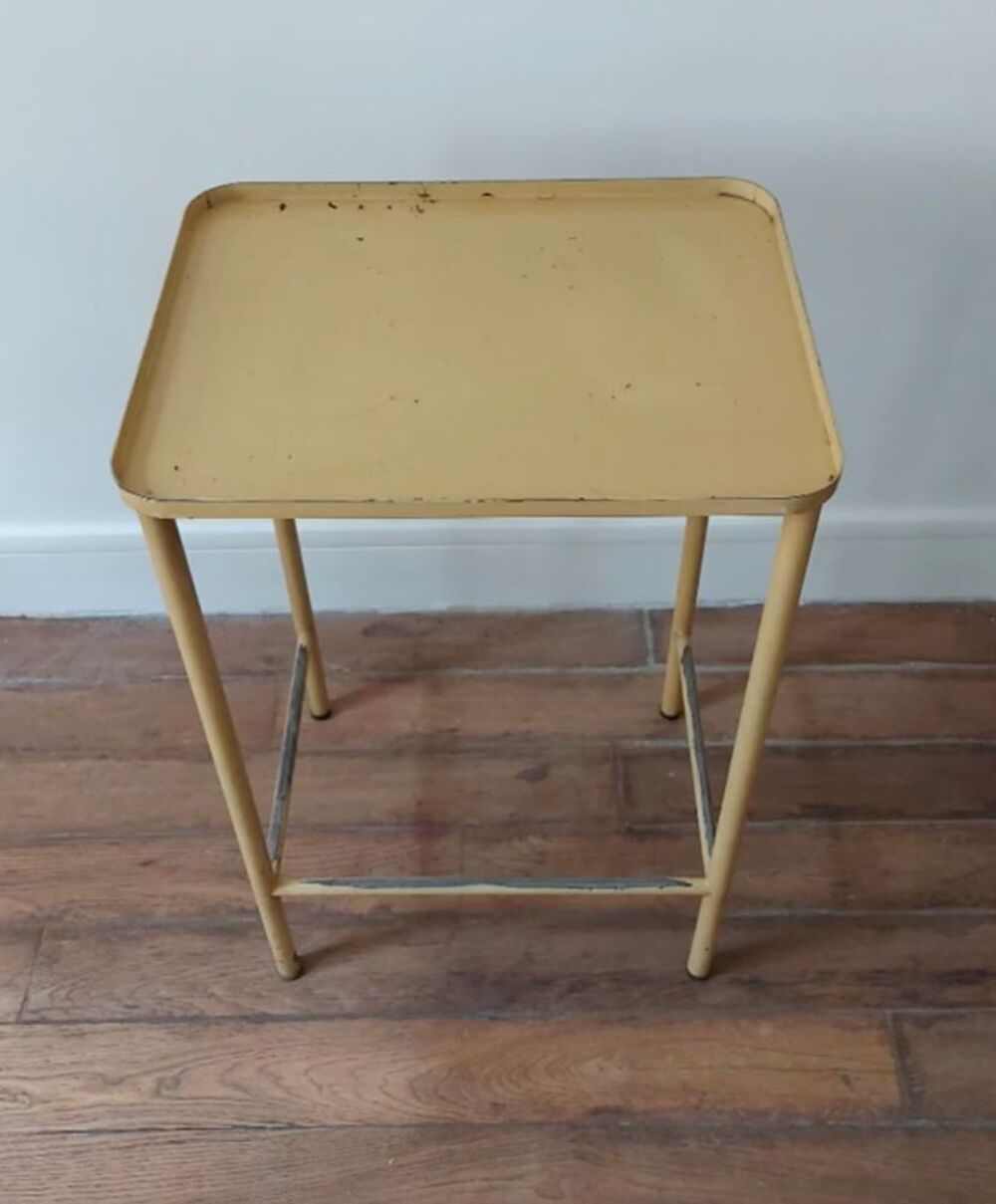 Table plateau en m&eacute;tal vintage Meubles