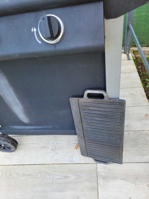 BARBECUE GRILL GARDEN. 80 Sainte-Marguerite (88)