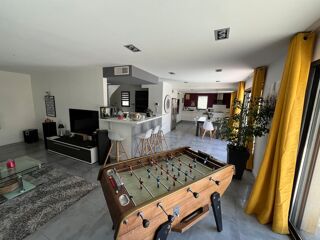  Villa � vendre 6 pi�ces 212 m�