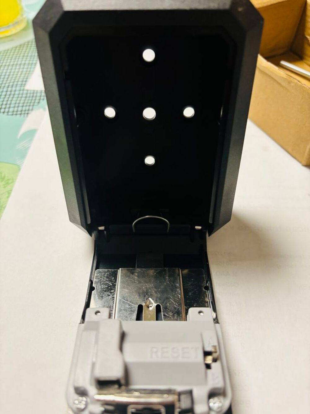 boite &agrave; cl&eacute; ext&eacute;rieur Electrom�nager