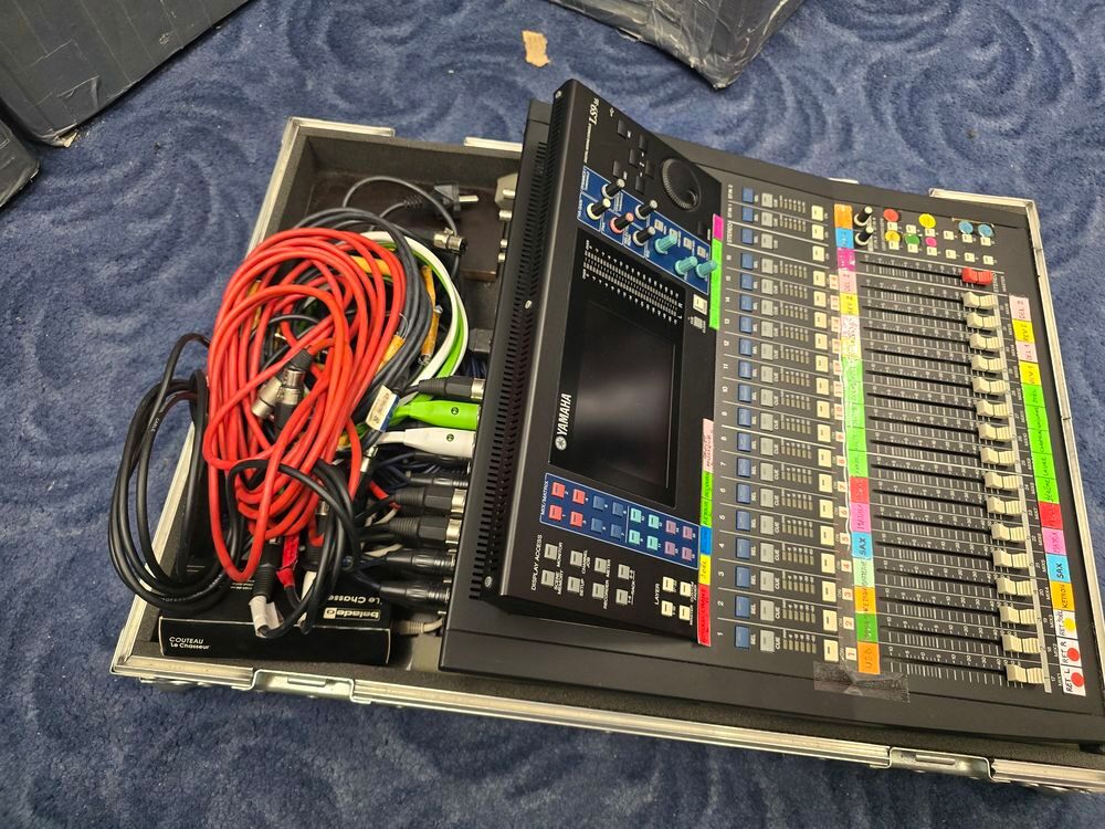 ou ECHANGE CONSOLE DE MIXAGE YAMAHA LS9-16 avec fly Audio et hifi