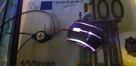 souris informatique bicolore. 5 Fr�vent (62)