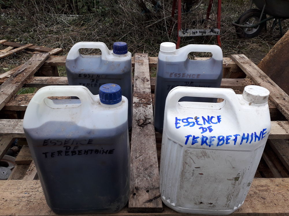  Essence de T&eacute;r&eacute;benthine issue du p&eacute;trole . Bricolage