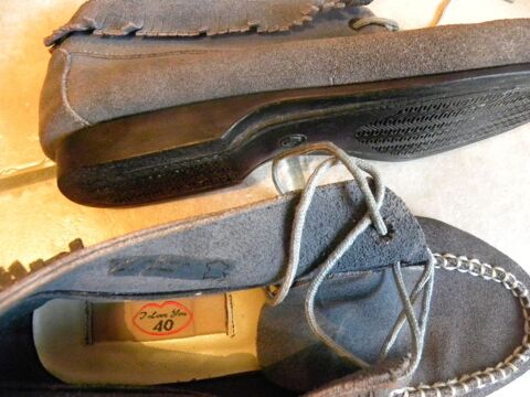 Bottines basses crote de vachette lacets courts 7 Vannes (56)