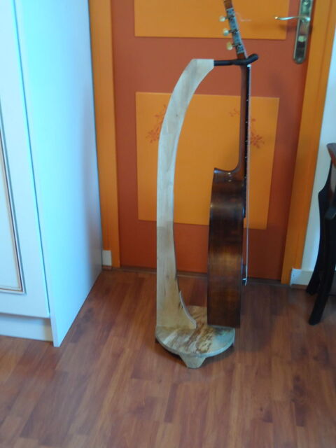 SUPPORT GUITARES 60 Saint-Nazaire (44)