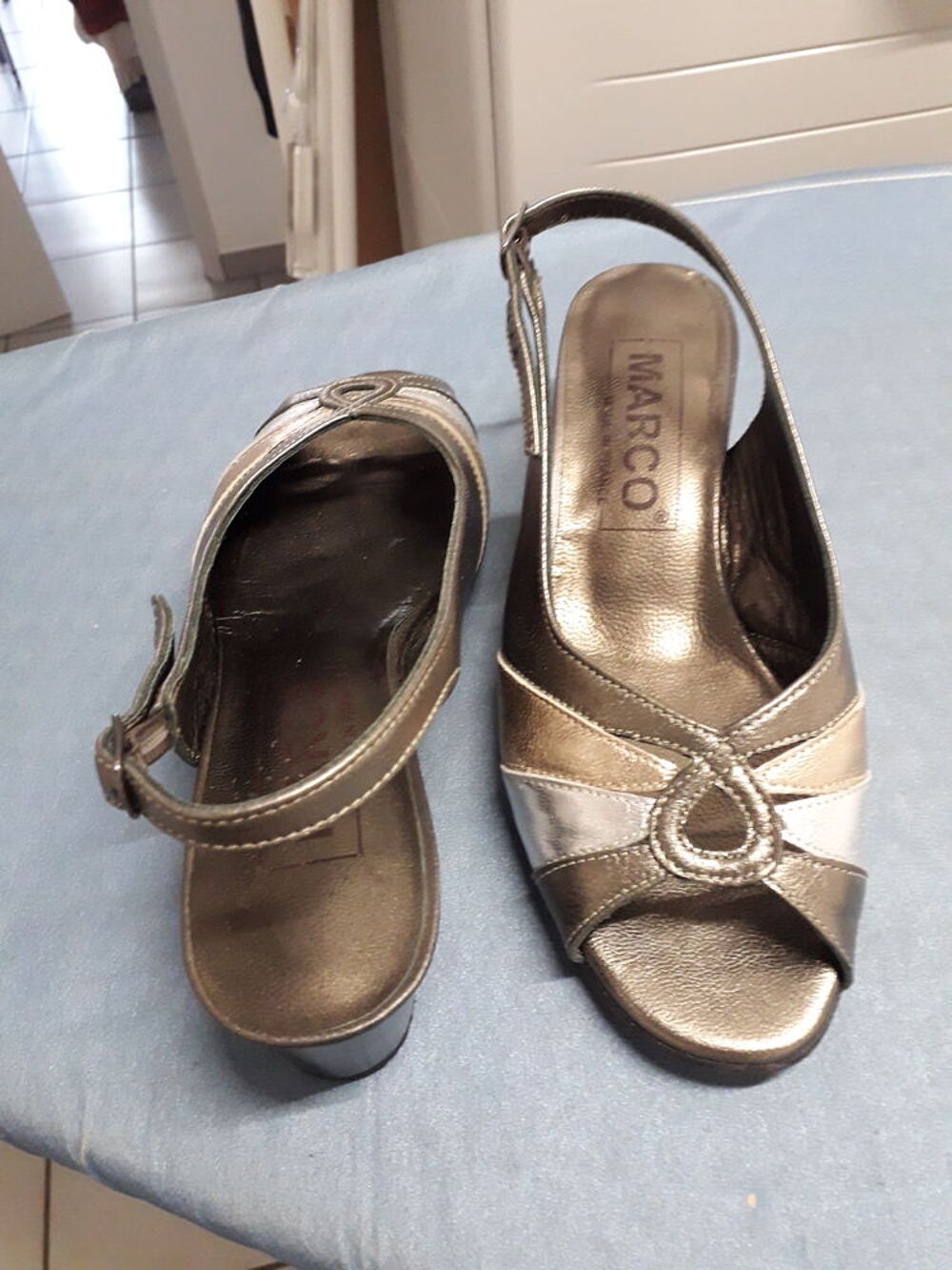 PAIRE ESCARPINS 36 1/2 Chaussures