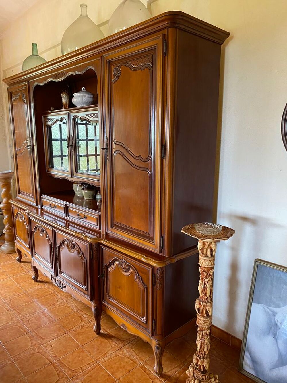 Buffet living en excellent &eacute;tat 1500
Prix n&eacute;gociable 
Meubles