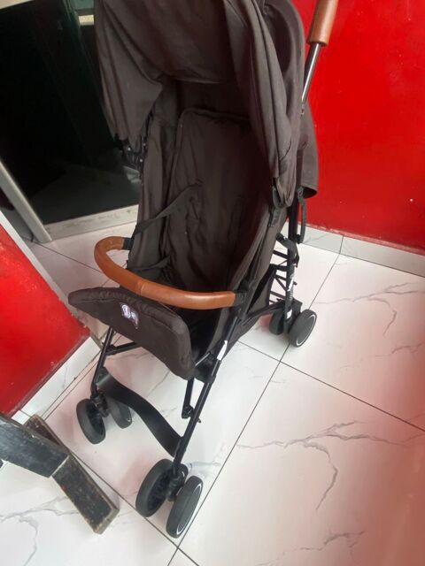 chic poussette bébé 40 Paris 13 (75)