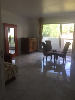 Appartement à louer 2 pièces 50 m²