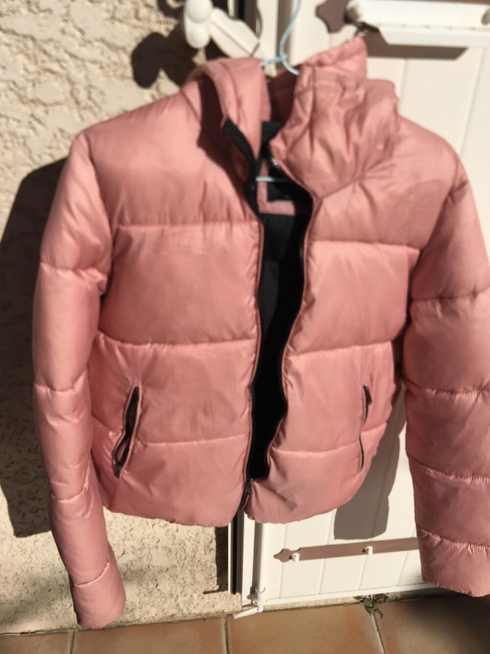 veste &agrave; capuche Bershka rose
Vêtements