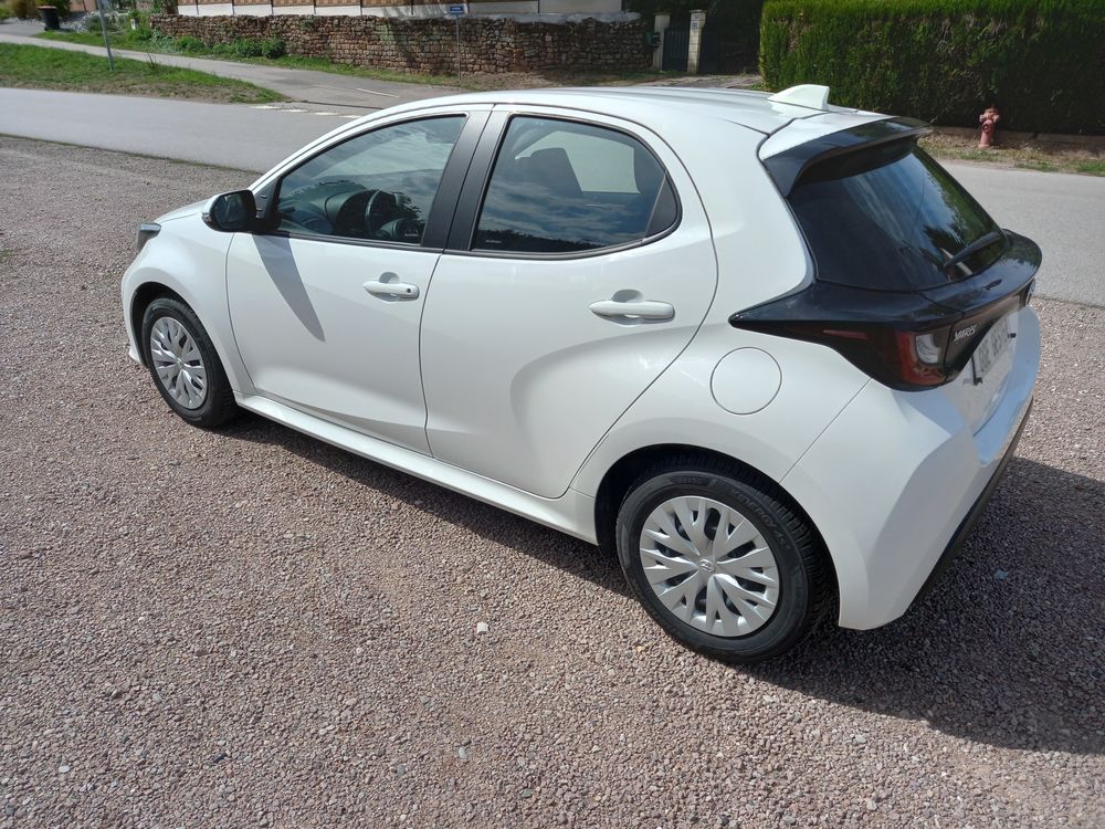 Yaris STE 1.5 HYBRIDE DYNAMIC BUSINESS GPS CAMERA 2 PLACES 43345KM 2023 occasion 88220 Urim&eacute;nil