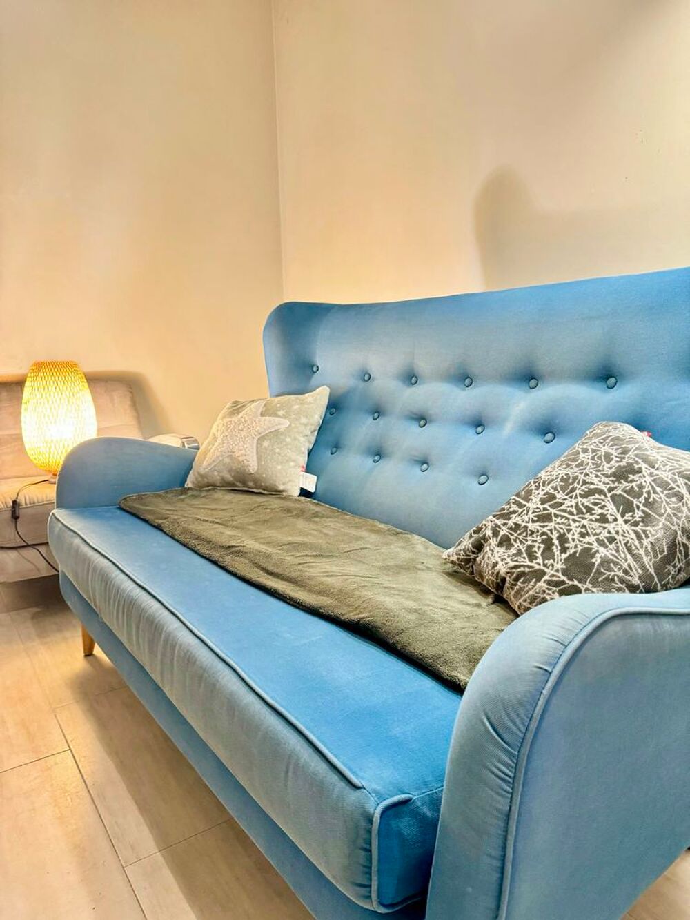 Grand canap&eacute; bleu scandinave Meubles