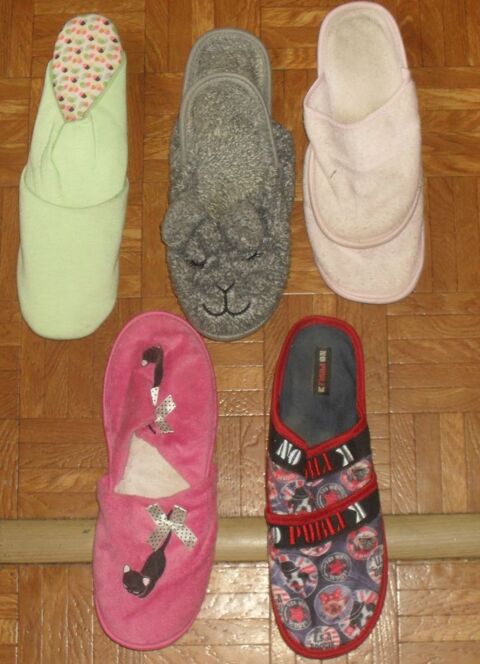 Lot de 5 paires de Chaussons Femmes 40/41 25 Montreuil (93)