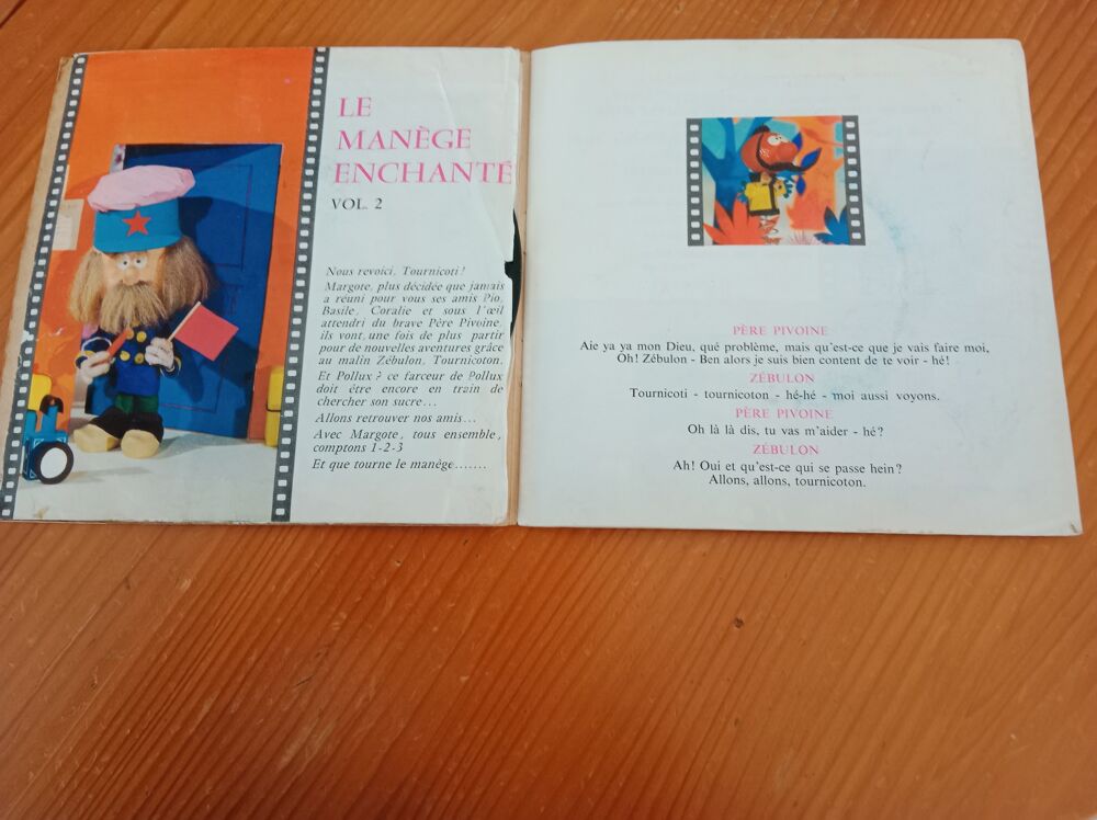 45 tours livre LE MAN&Egrave;GE ENCHANT&Eacute; VOL.2 CD et vinyles