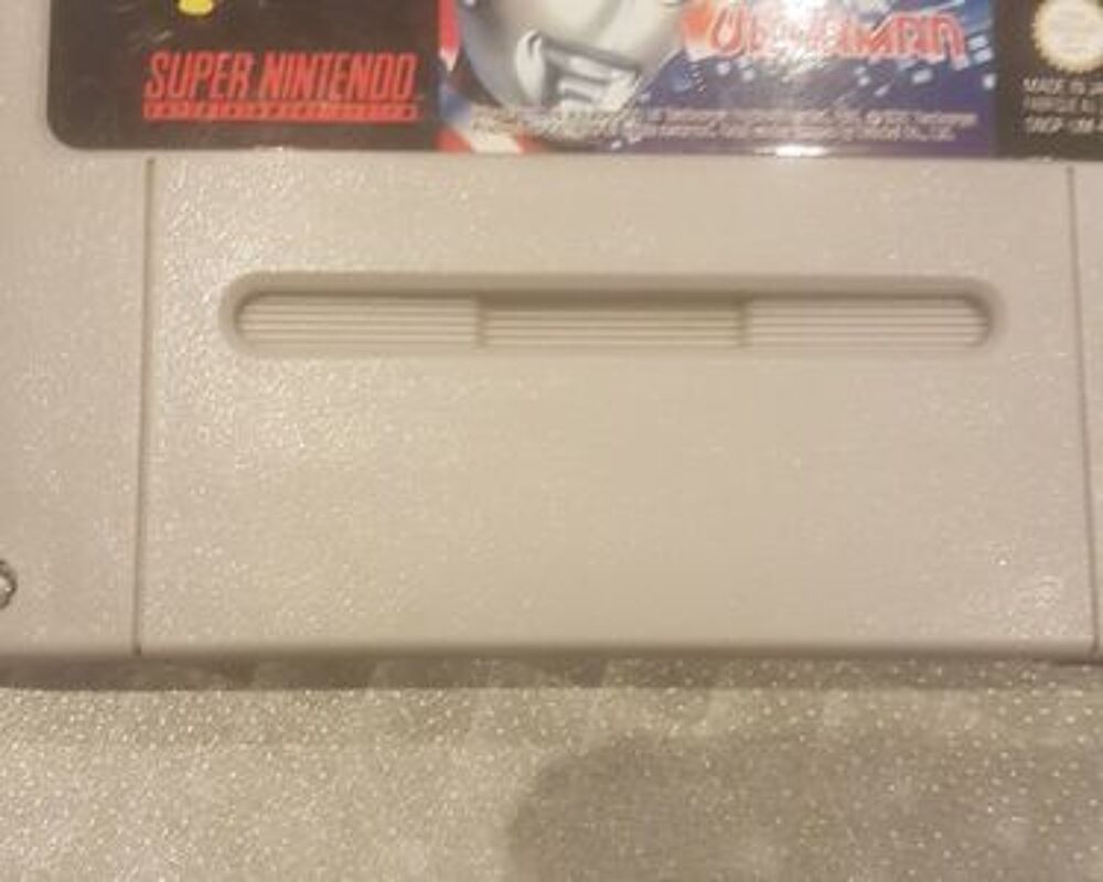 ultraman supernes FAH Consoles et jeux vidéos
