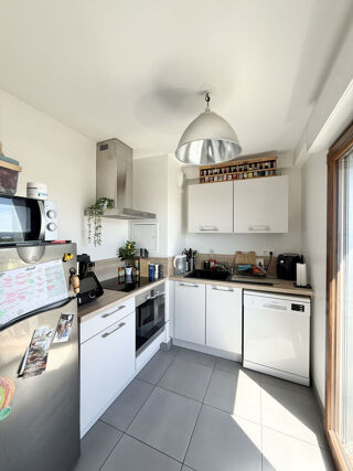  Appartement à louer 3 pièces 64 m²