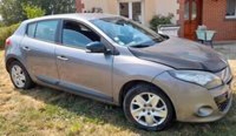 M&eacute;gane III dCi 90 FAP eco2 Authentique Euro 5 2011 occasion 02300 Chauny