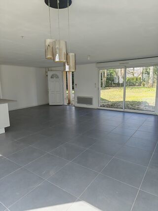 Maison � vendre 7 pi�ces 140 m� Ferri�res-en-g�tinais