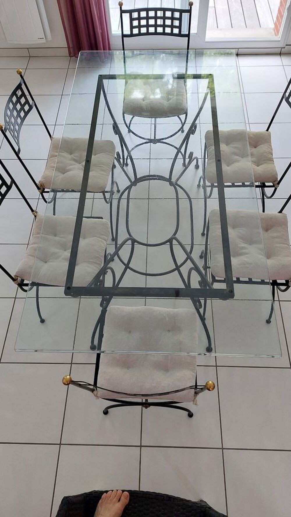 Table en verre et pied en fer forg&eacute; Meubles