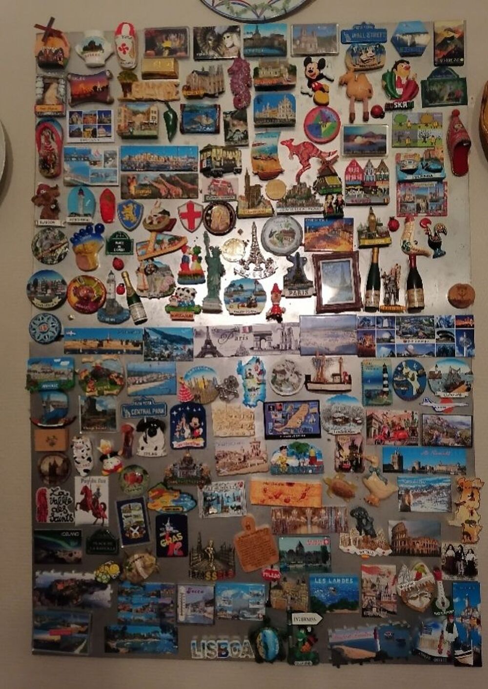  LOT DE MAGNETS 
