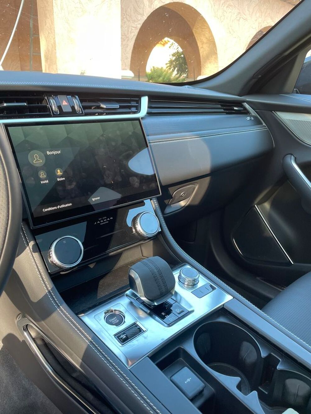F-PACE F-Pace 2.0 - P400e PHEV AWD BVA8 R-Dynamic S 2022 occasion 06160 Juan Les Pins