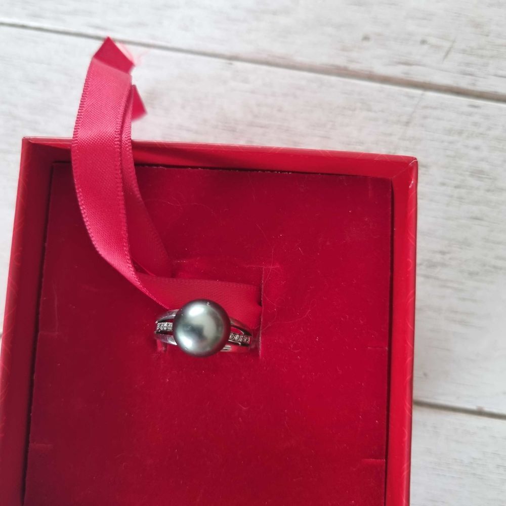 bague avec belle perle de Tahiti Bijoux et montres