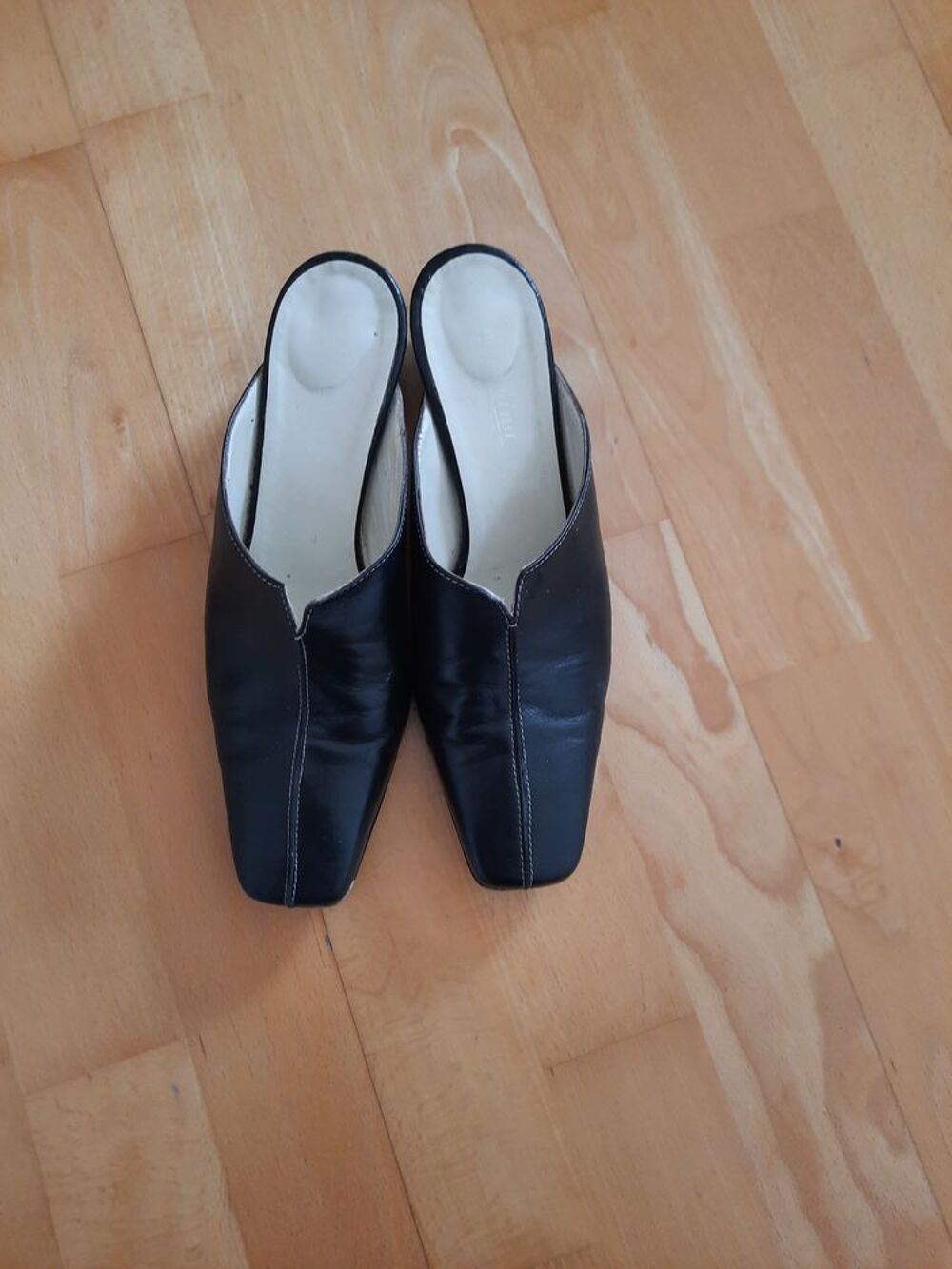 MULES EN CUIR Chaussures