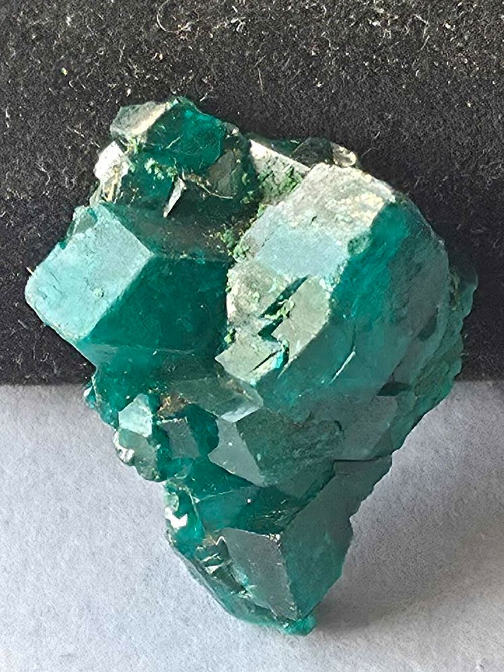 Dioptase Brute du Katanga RDC 5g-Cristaux Vert Emeraude 