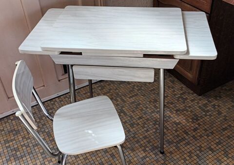 Table en formica 60 Saint-Ouen-l'Aum�ne (95)