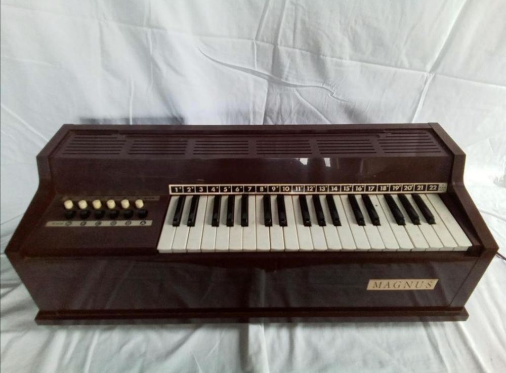 Orgue electrique Vintage 1960 Magnus Meubles