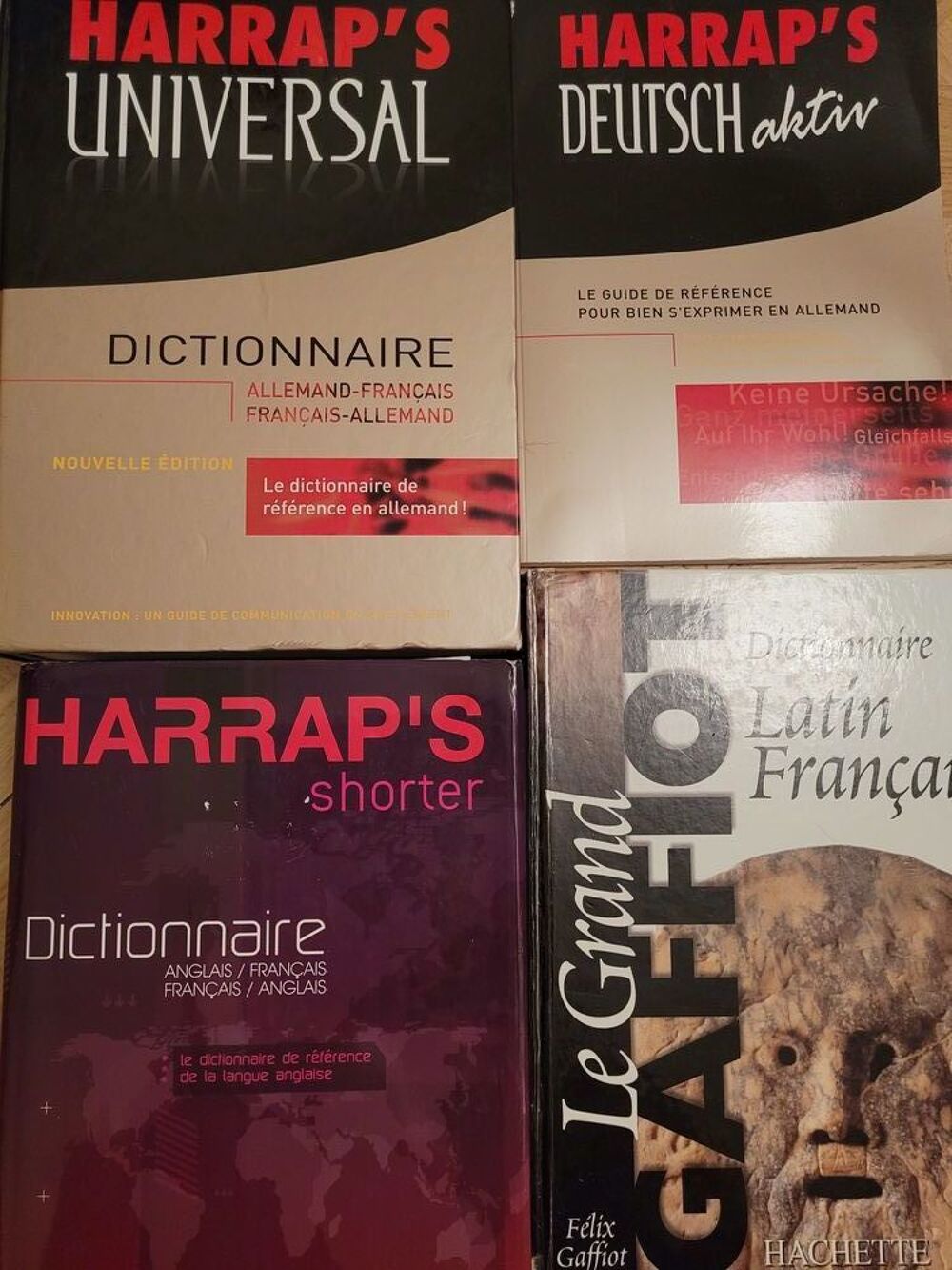 Dictionnaires. Livres et BD