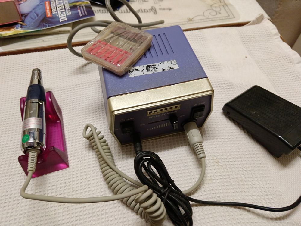 Petite Ponceuse &eacute;lectrique NAILS Eon Electroménager