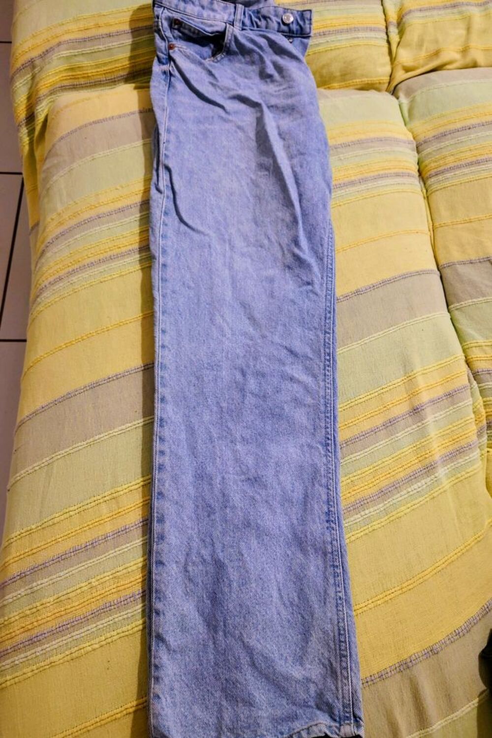 Pantalons taille haute neufs Vêtements