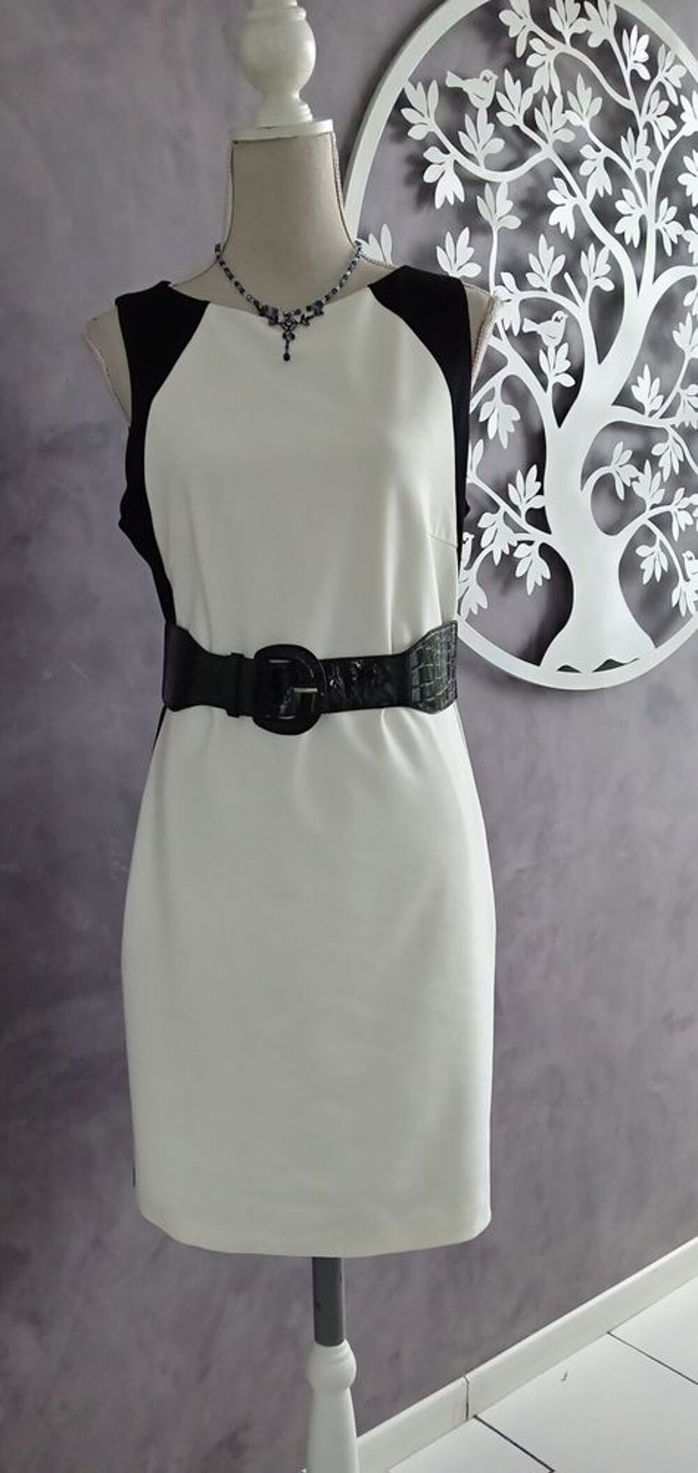 Robe neuve Mango Vêtements