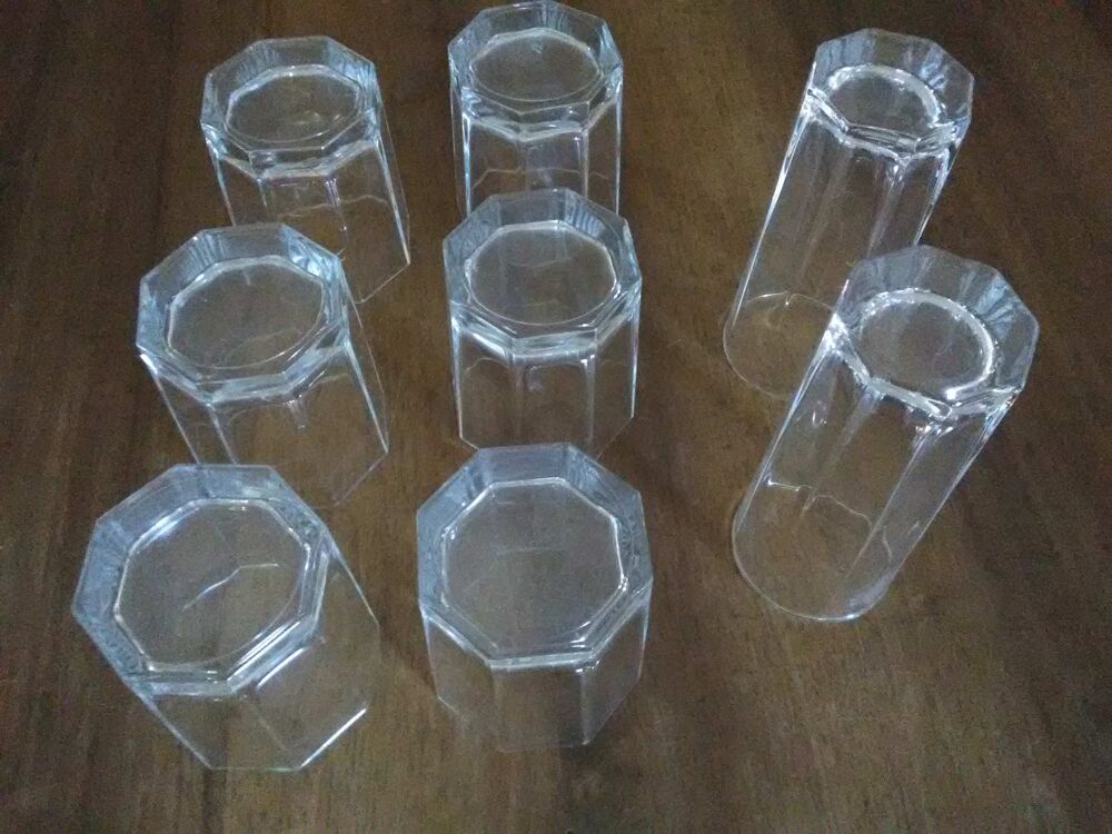 Verres (8) / le lot (ou &agrave; l'unit&eacute;)
Cuisine