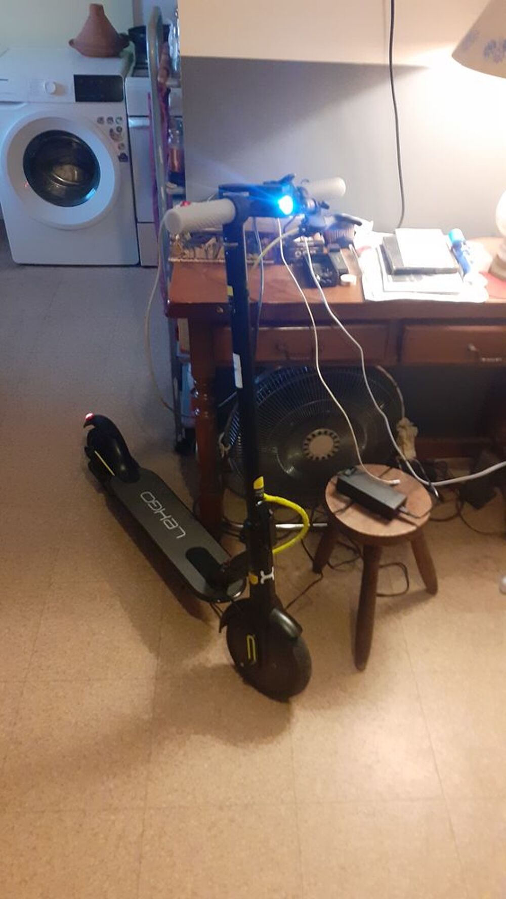 Trotinette electrique Lexgo R9 lite. Jeux / jouets