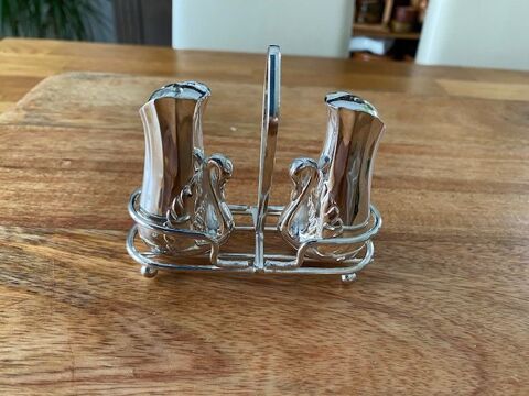 Vintage salire et poivrire cygne plaqu argent 17 Schaffhouse-prs-Seltz (67)