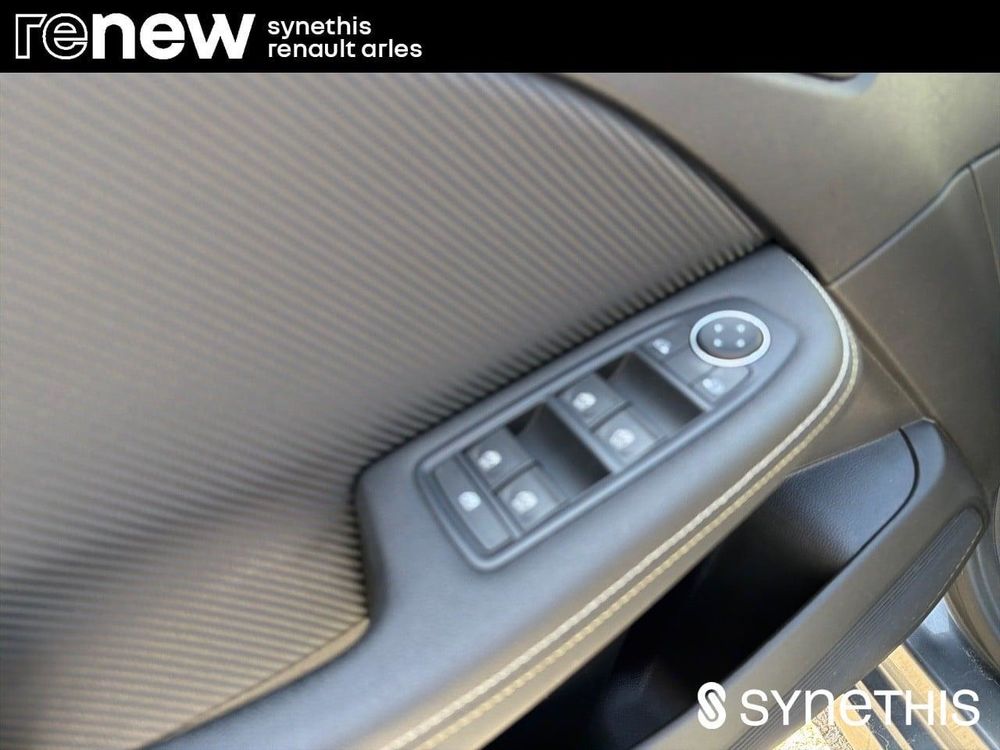 Clio V Clio E-Tech full hybrid 145 Engineered 2023 occasion 13200 Arles