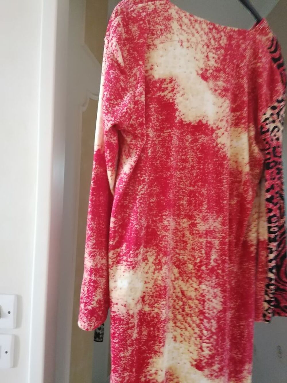 Robe orientale longue rouge Vêtements