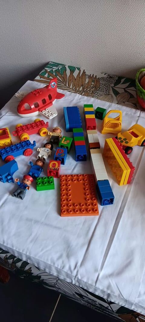 Lot De Lego Duplo Briques Personnages Voitures  22 Beauvais (60)