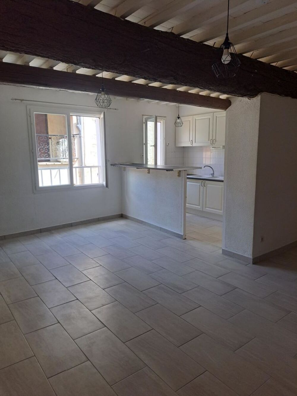 Location Maison Maison de village  75m² avec garage Saint-gilles