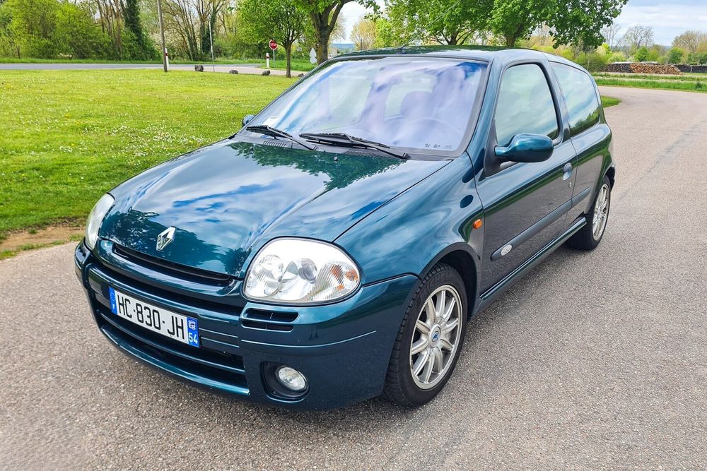 Clio II Clio 2.0i 16V Renault Sport Limited 2001 occasion 54000 Nancy