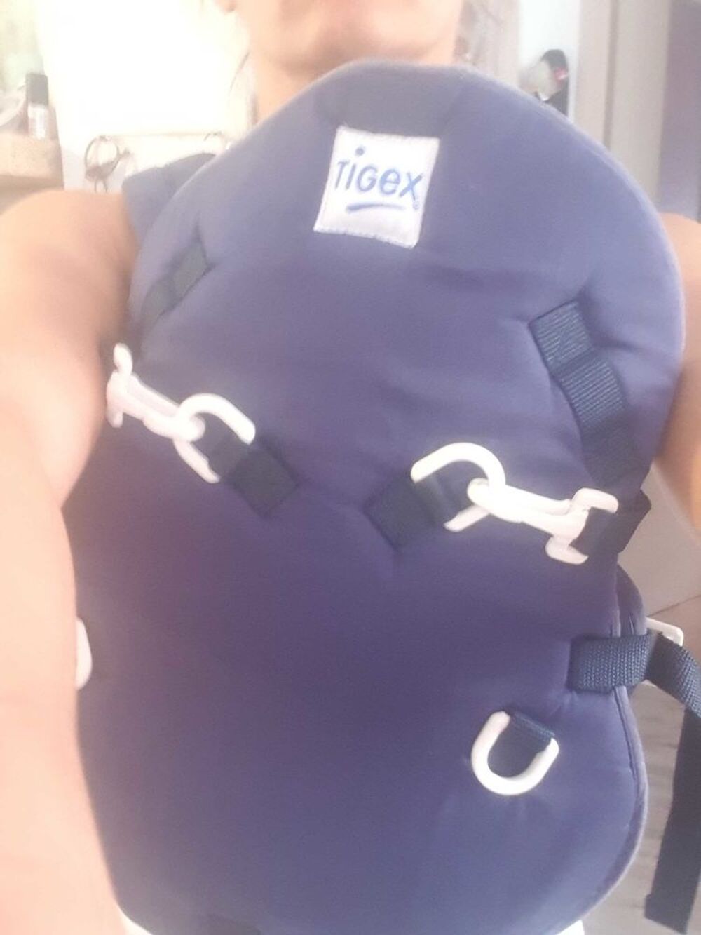 porte b&eacute;b&eacute; nourrisson 20 euros Puériculture