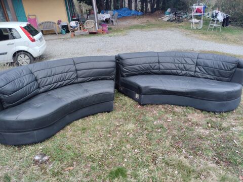 Canap� incurv� 6 places simili cuir 280 Serres-sur-Arget (09)