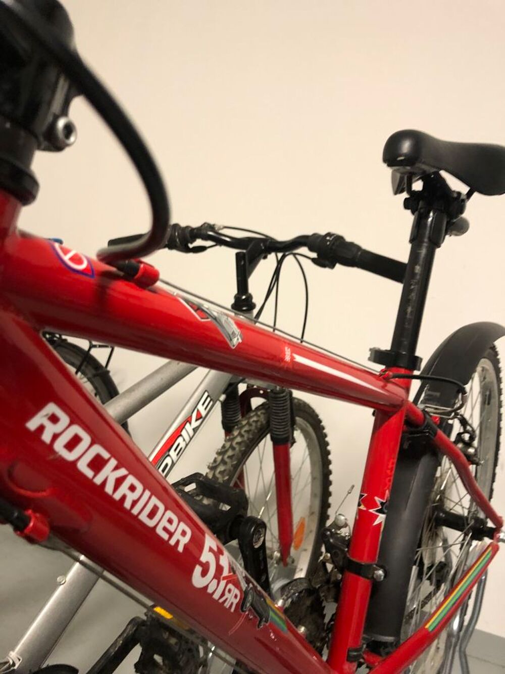 Rockrider Enfant Rouge &eacute;quip&eacute;. Vélos